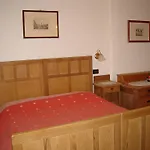 Aparthotel Residenza Domino 3*